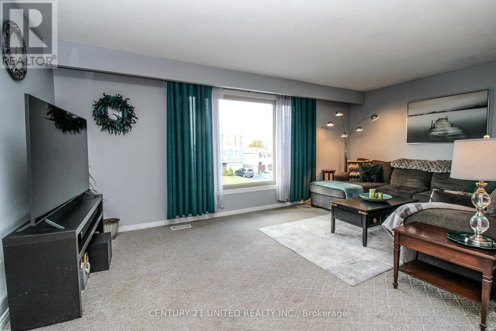 2130 Meadowview Road, Peterborough, Ontario  K9L 1S4 - Photo 9 - X12554770