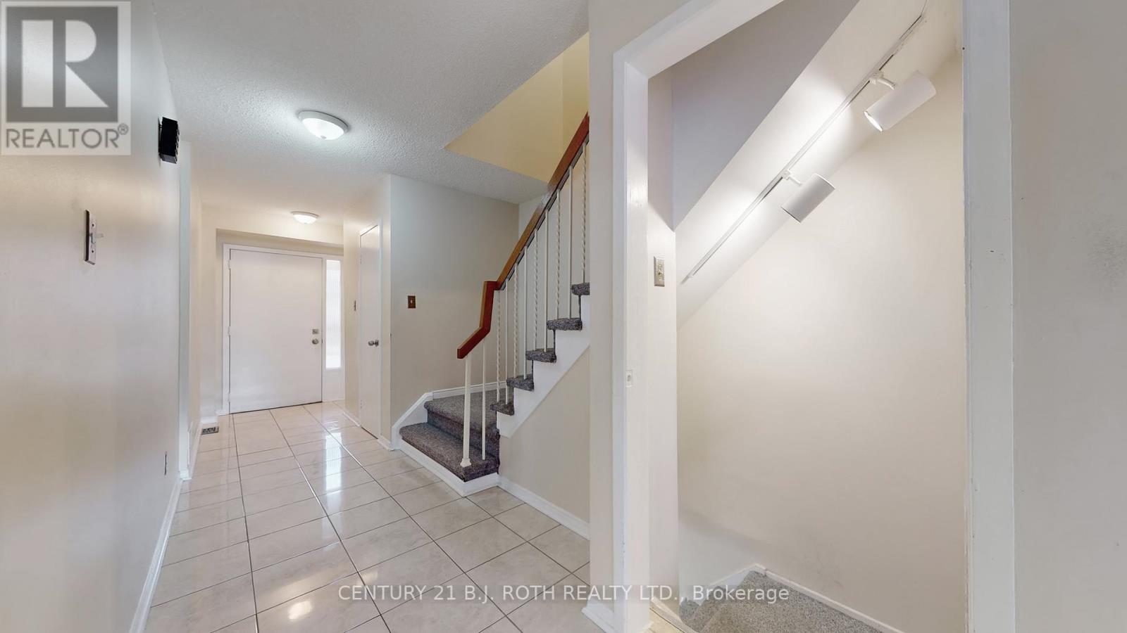 24 - 6100 Montevideo Road, Mississauga, Ontario  L5N 2N8 - Photo 3 - W12554520