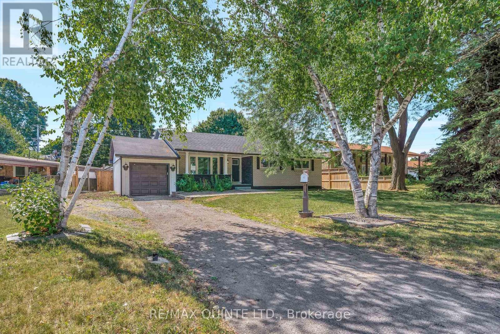 236 MCGILL STREET, Quinte West, Ontario