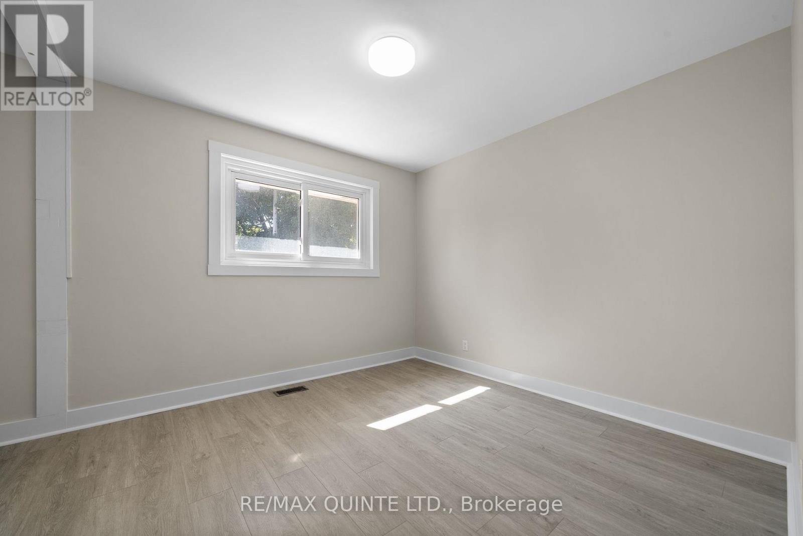 236 Mcgill Street, Quinte West, Ontario  K8V 3K6 - Photo 21 - X12554788