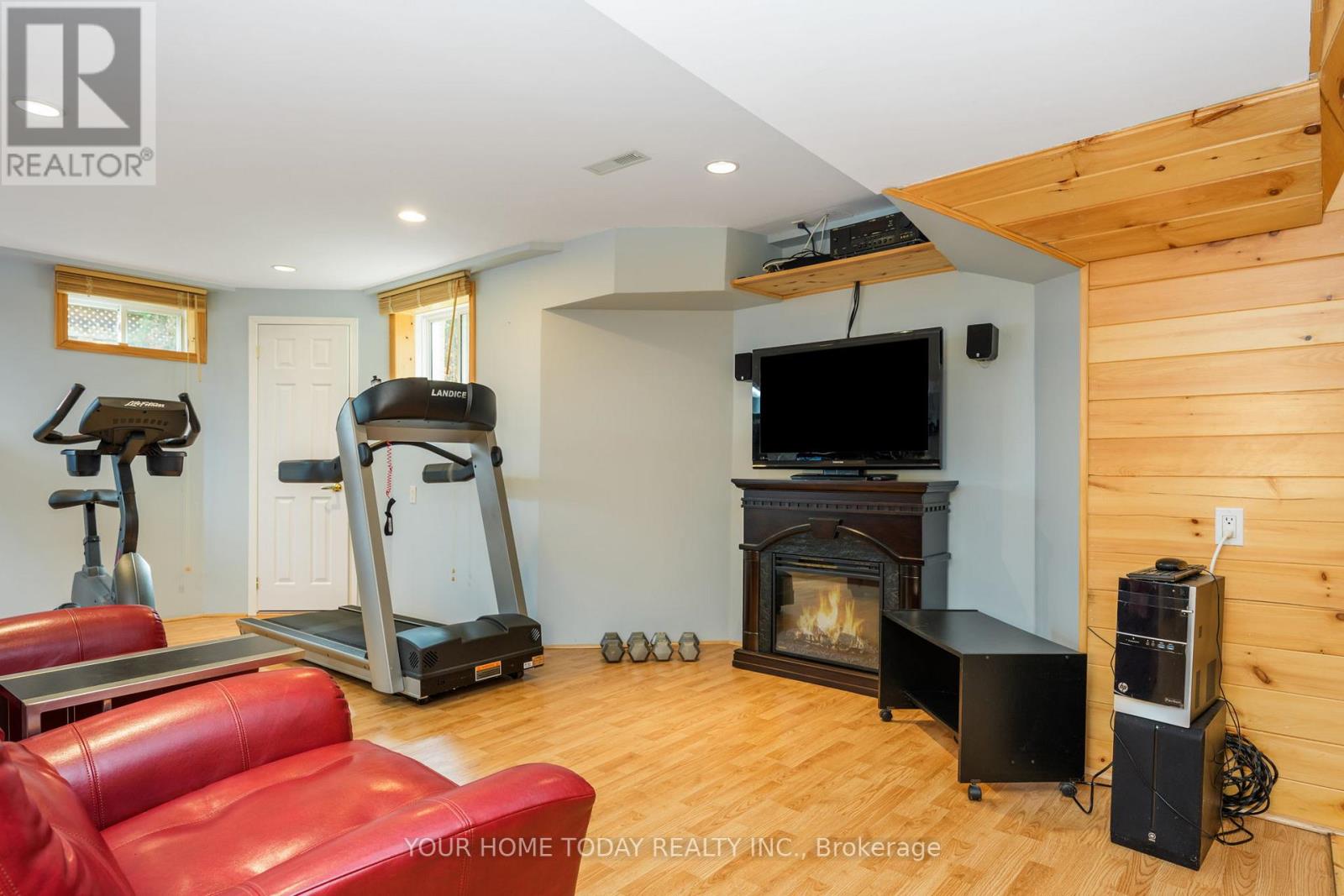 114 Russell Street, Halton Hills, Ontario  L7G 5Z1 - Photo 37 - W12554528