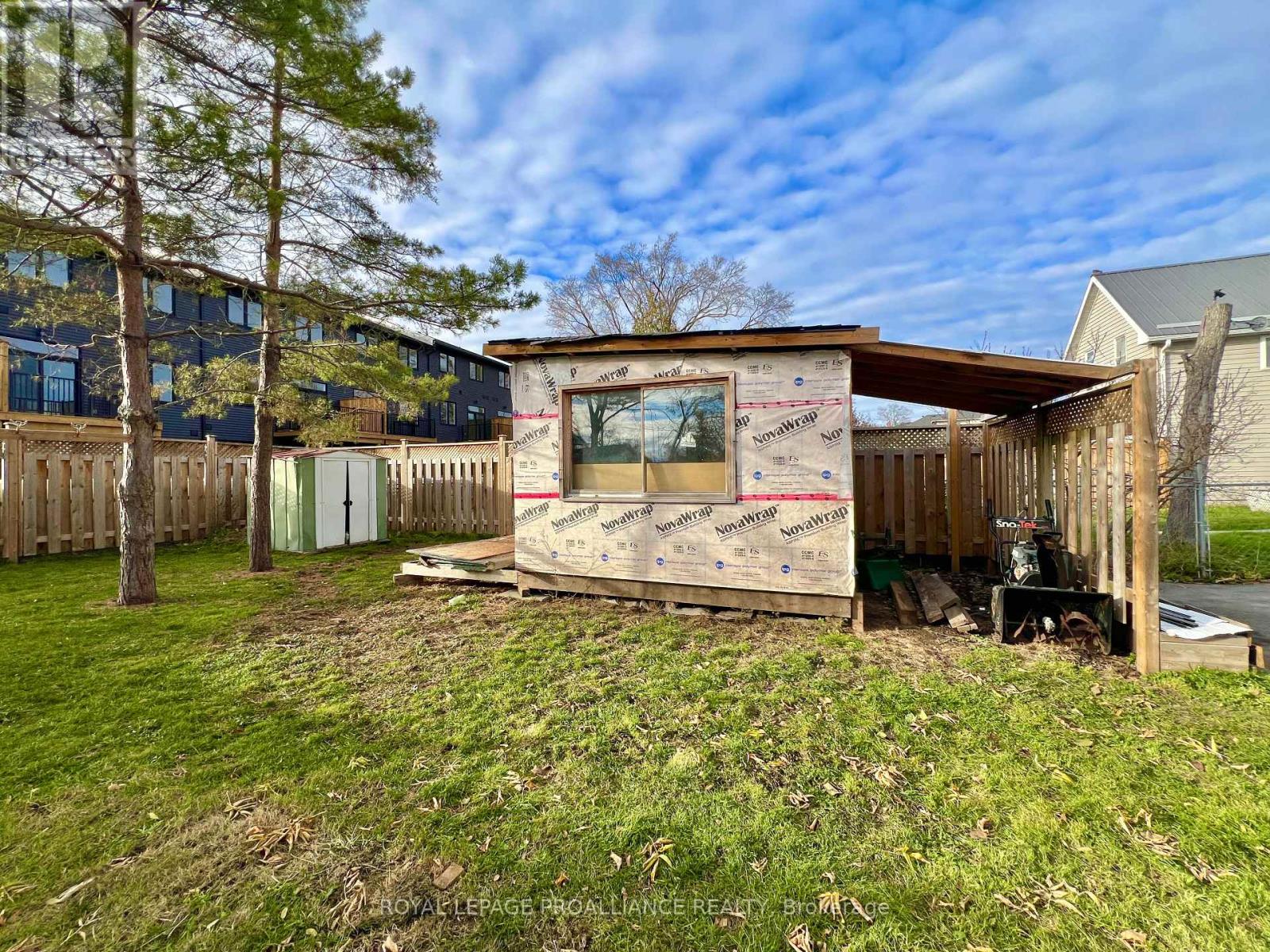 248 Dufferin Avenue, Quinte West, Ontario  K8V 5E9 - Photo 22 - X12554986