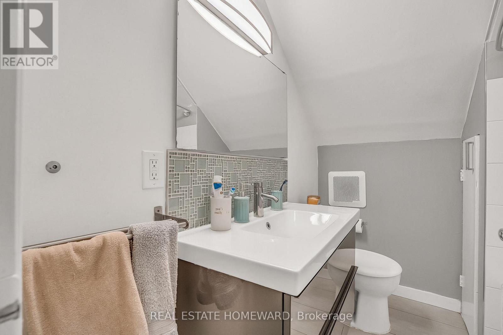 272 Keele Street, Toronto, Ontario  M6P 2K4 - Photo 29 - W12554552