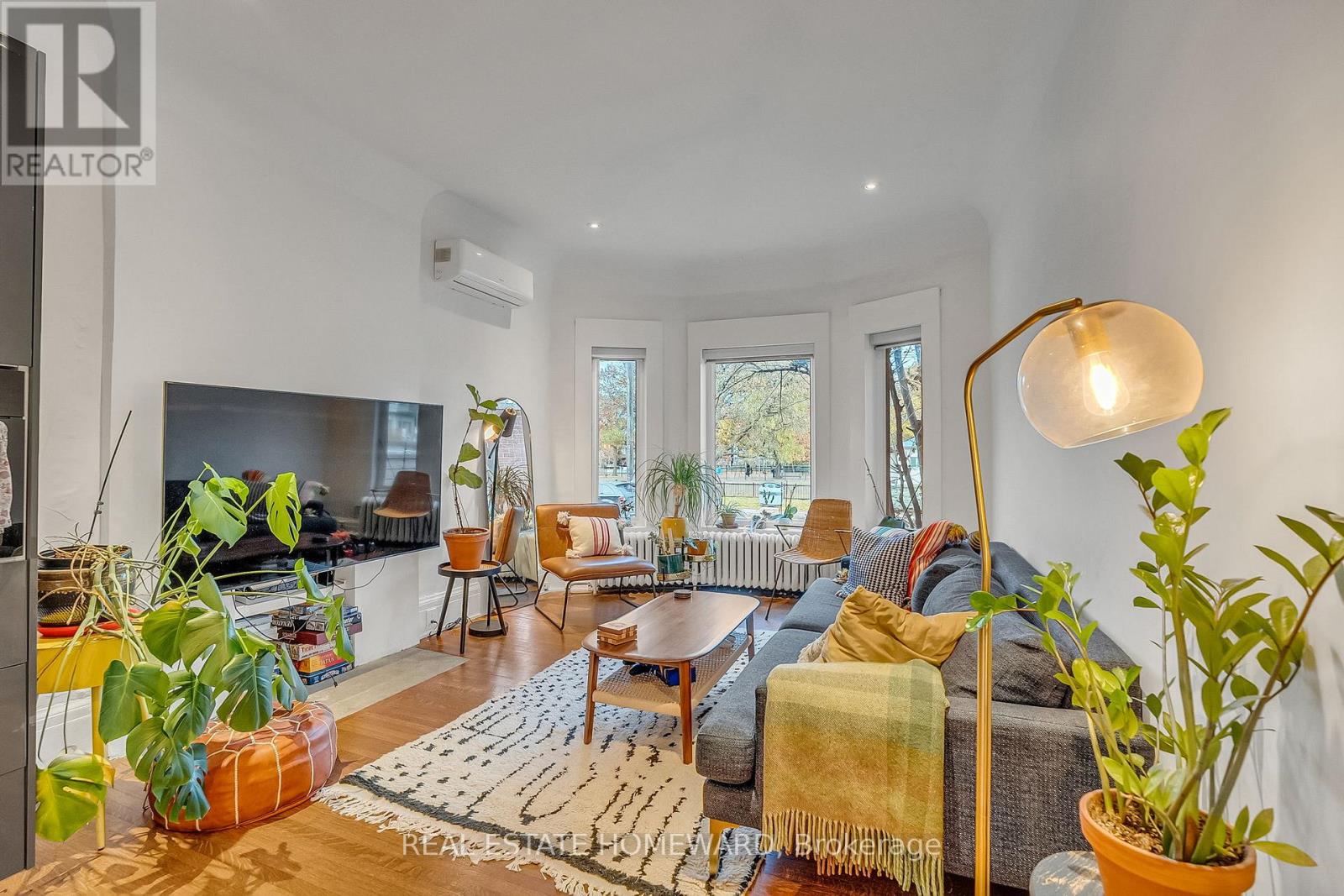 272 Keele Street, Toronto, Ontario  M6P 2K4 - Photo 5 - W12554552