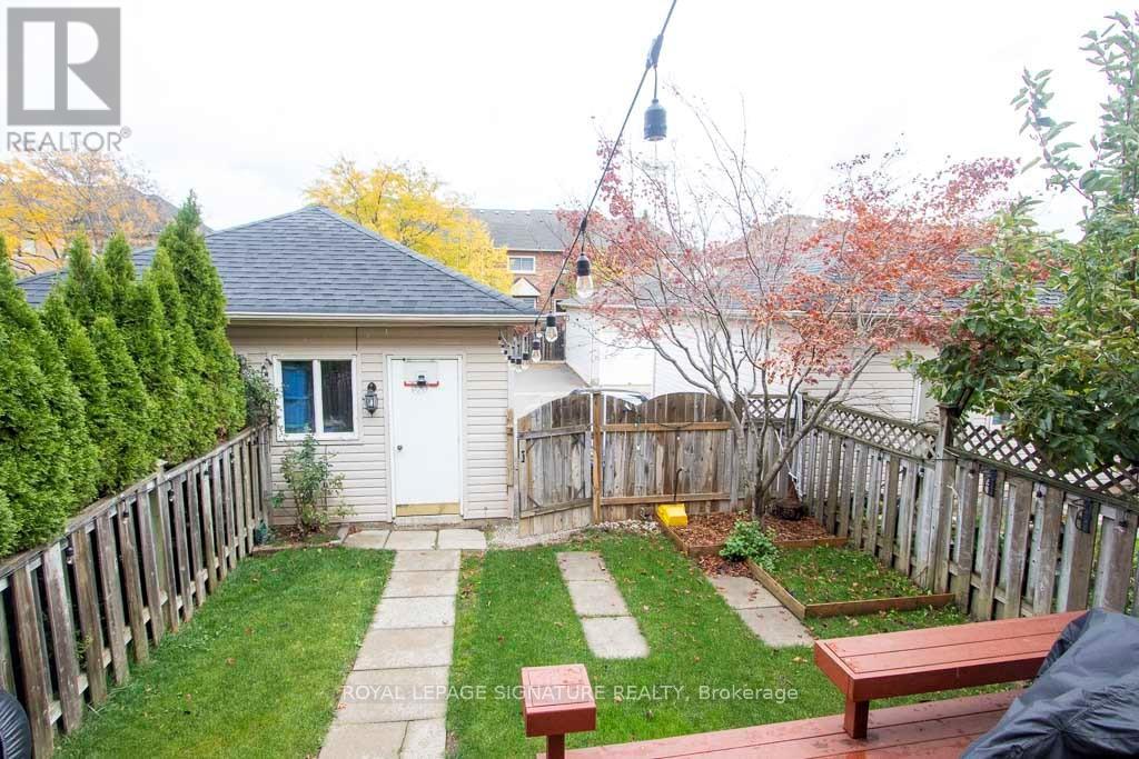 1253 Brillinger Street, Oakville, Ontario  L6M 3T2 - Photo 17 - W12554590