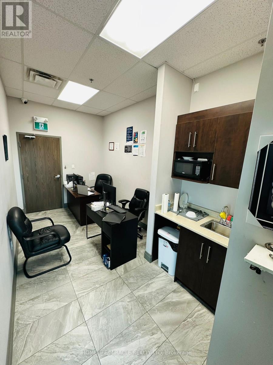 213 C - 2970 Drew Road, Mississauga, Ontario  L4T 0A6 - Photo 10 - W12554596