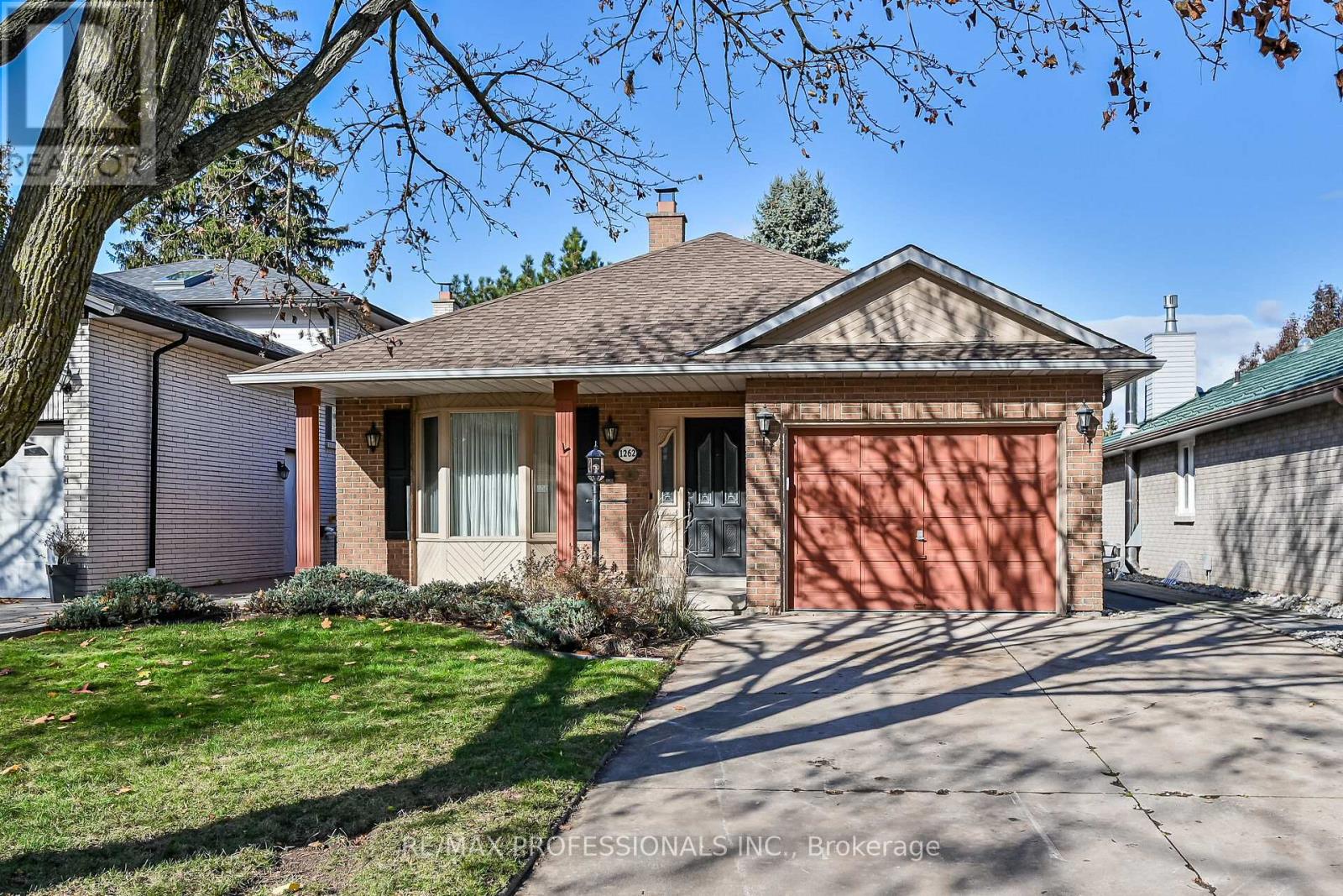 1262 NATHANIEL CRESCENT, Burlington, Ontario