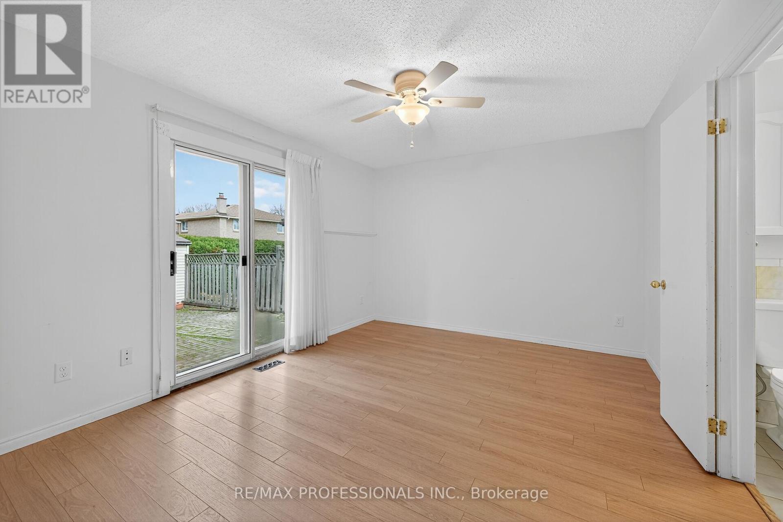 1262 Nathaniel Crescent, Burlington, Ontario  L7S 2B1 - Photo 26 - W12554608