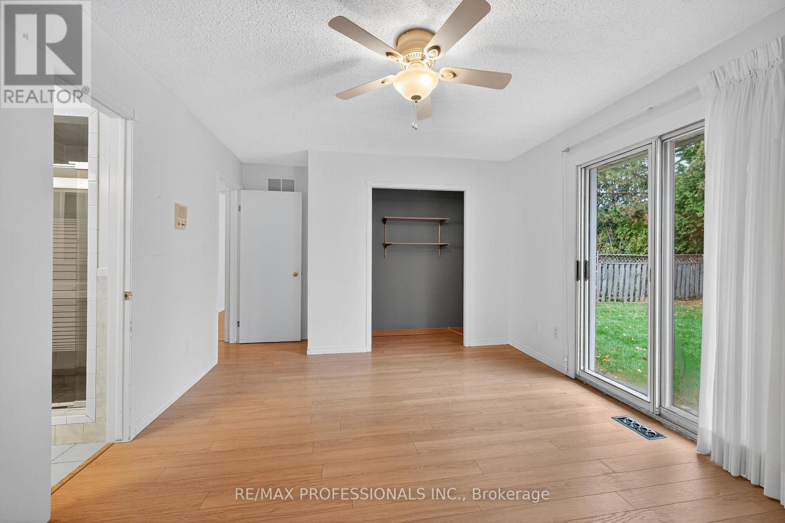 1262 Nathaniel Crescent, Burlington, Ontario  L7S 2B1 - Photo 27 - W12554608