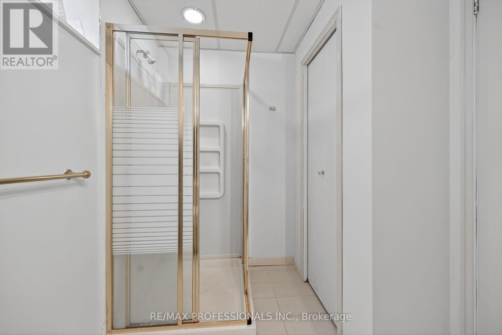 1262 Nathaniel Crescent, Burlington, Ontario  L7S 2B1 - Photo 43 - W12554608