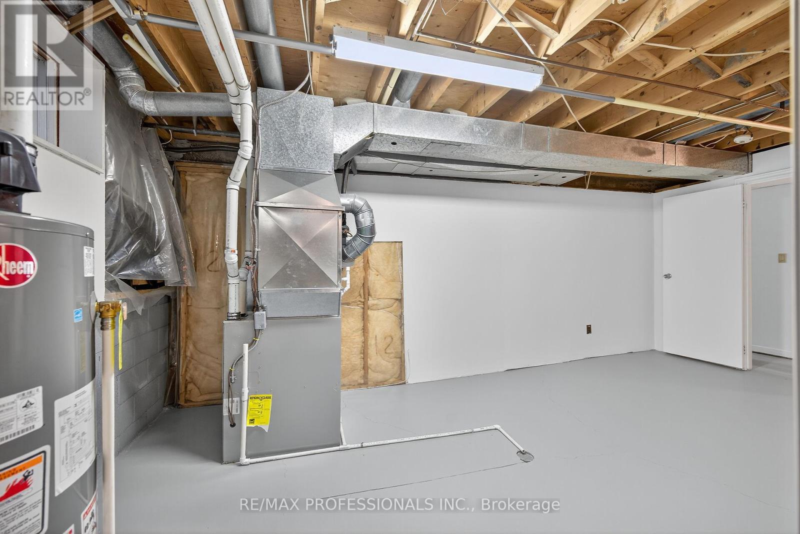 1262 Nathaniel Crescent, Burlington, Ontario  L7S 2B1 - Photo 44 - W12554608