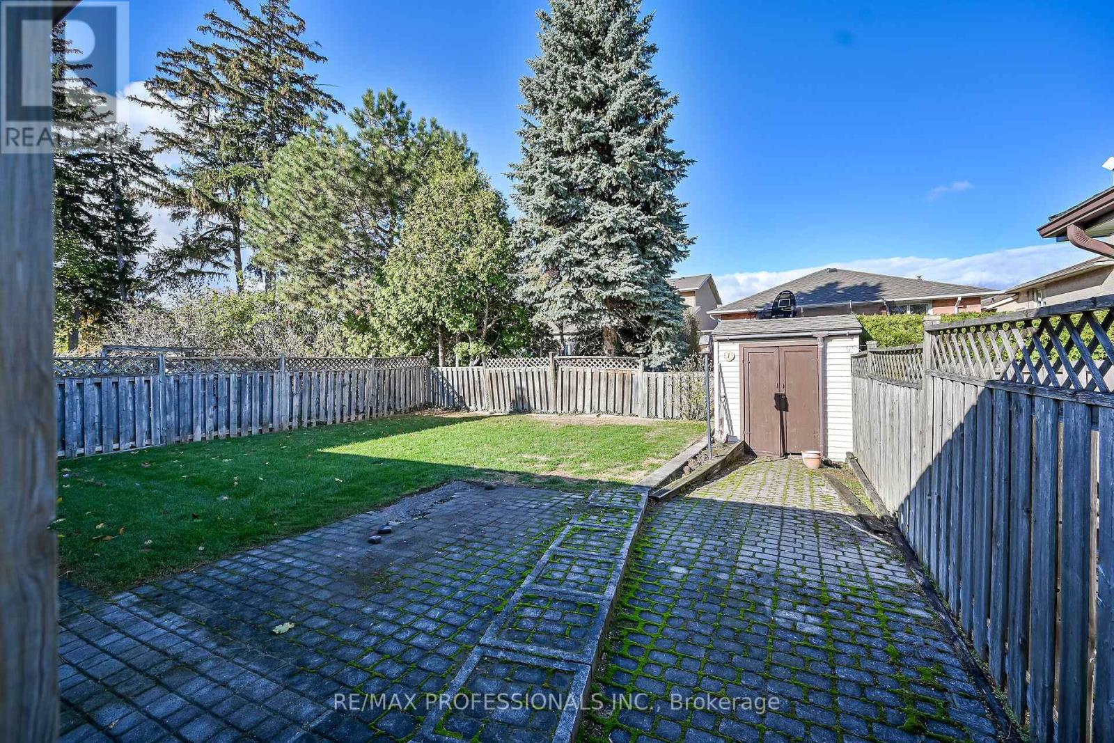 1262 Nathaniel Crescent, Burlington, Ontario  L7S 2B1 - Photo 48 - W12554608