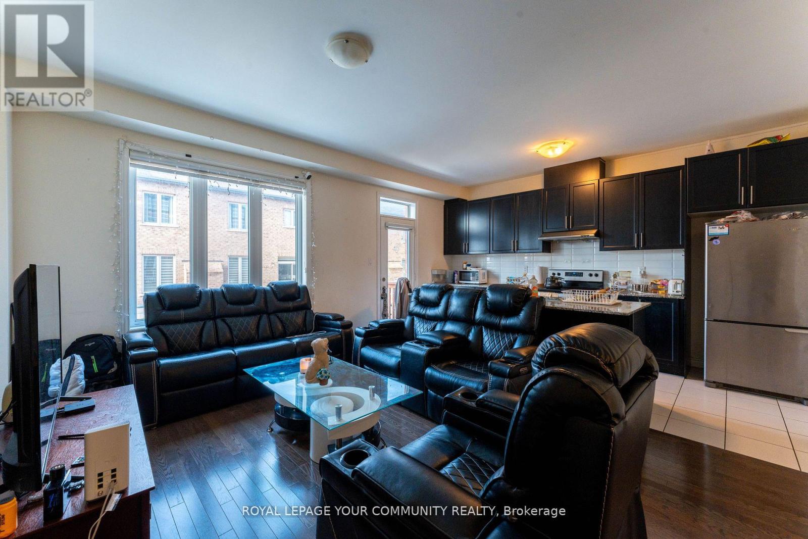 84 Emerald Coast Trail, Brampton, Ontario  L7A 5A7 - Photo 10 - W12554616