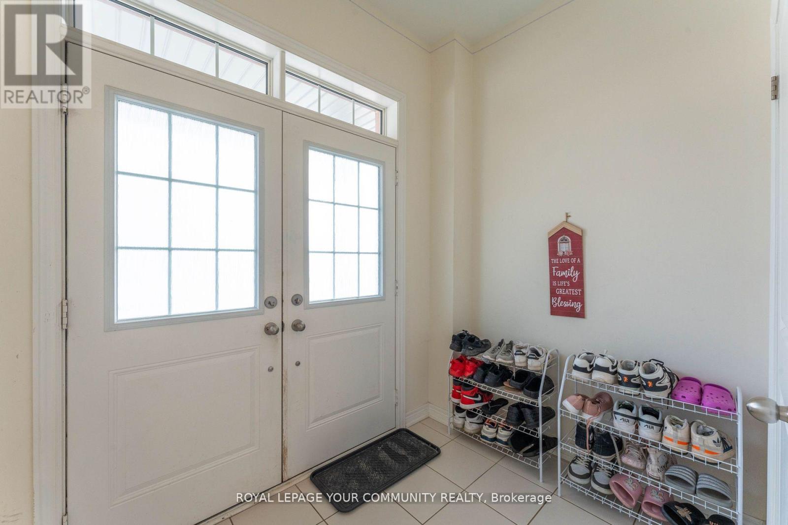 84 Emerald Coast Trail, Brampton, Ontario  L7A 5A7 - Photo 5 - W12554616