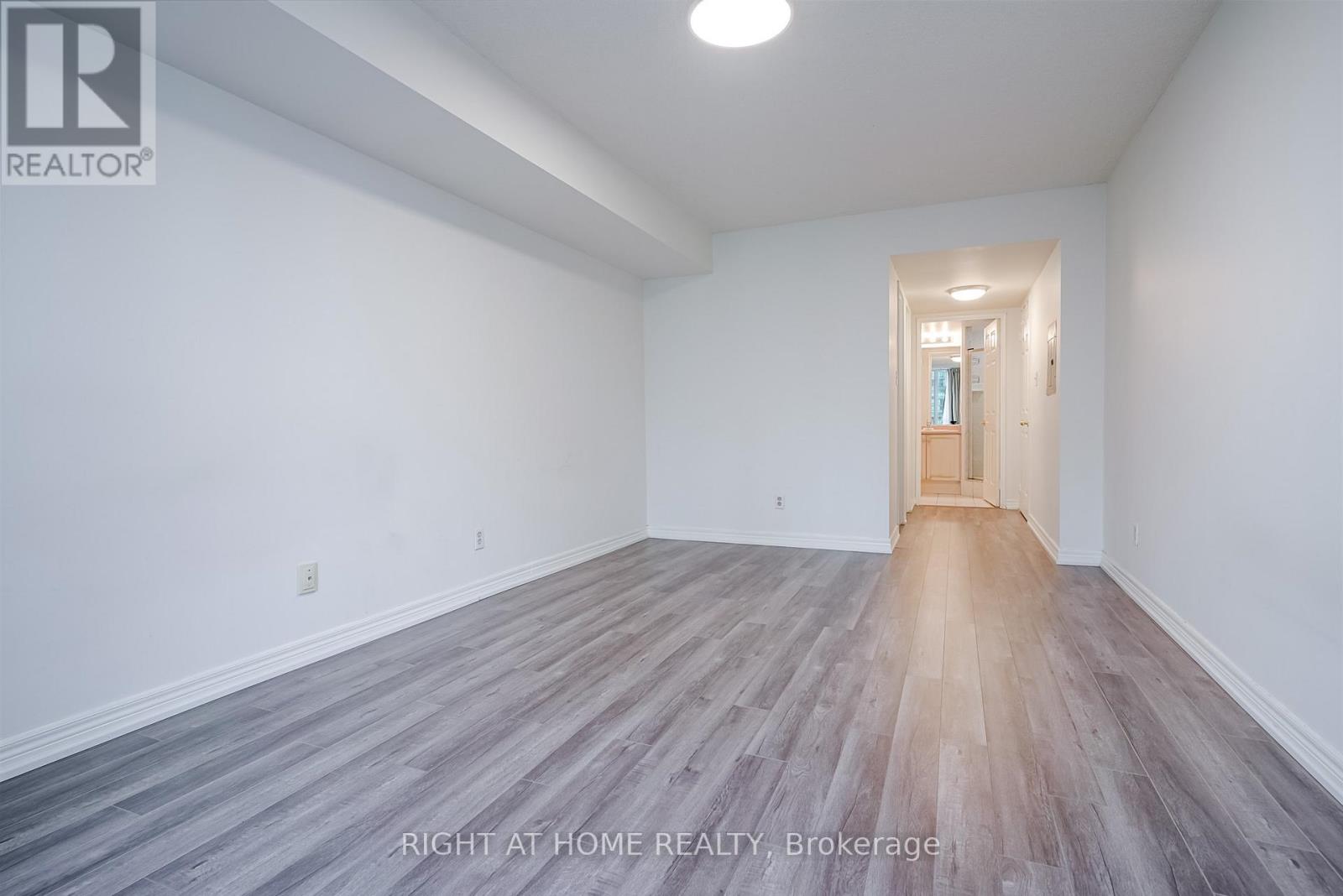 2205 - 156 Enfield Place, Mississauga, Ontario  L5B 4L8 - Photo 28 - W12554620