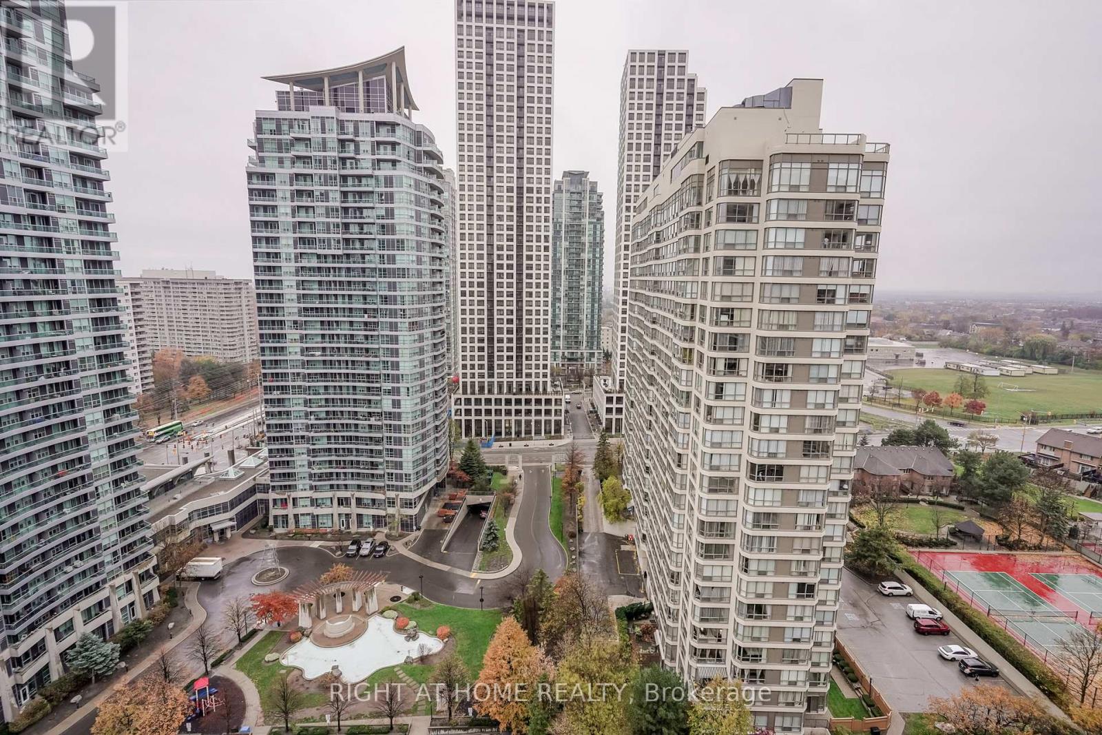 2205 - 156 Enfield Place, Mississauga, Ontario  L5B 4L8 - Photo 33 - W12554620