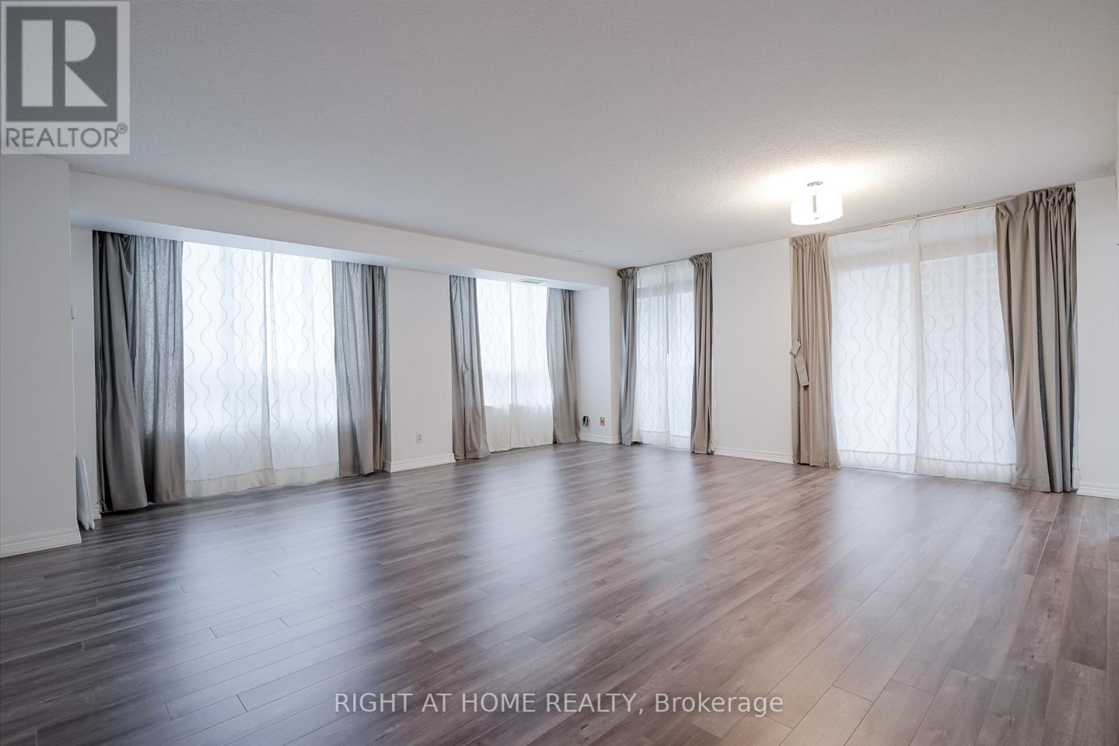 2205 - 156 Enfield Place, Mississauga, Ontario  L5B 4L8 - Photo 37 - W12554620