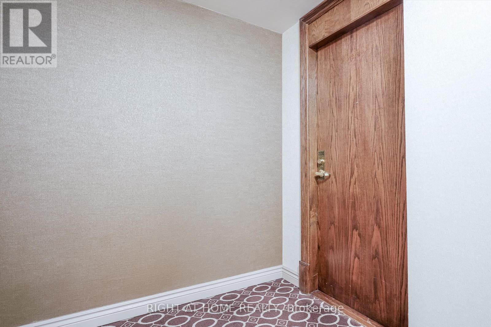 2205 - 156 Enfield Place, Mississauga, Ontario  L5B 4L8 - Photo 39 - W12554620