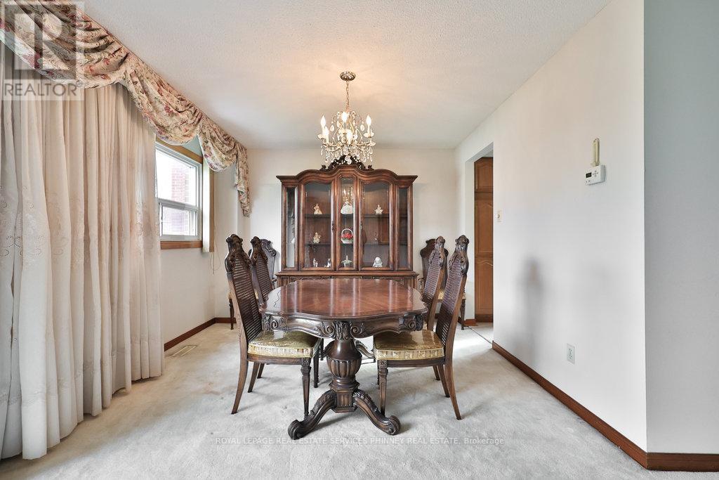 4269 Poltava Crescent, Mississauga, Ontario  L4W 3B9 - Photo 13 - W12554654