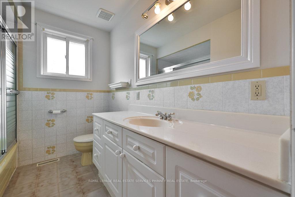 4269 Poltava Crescent, Mississauga, Ontario  L4W 3B9 - Photo 30 - W12554654