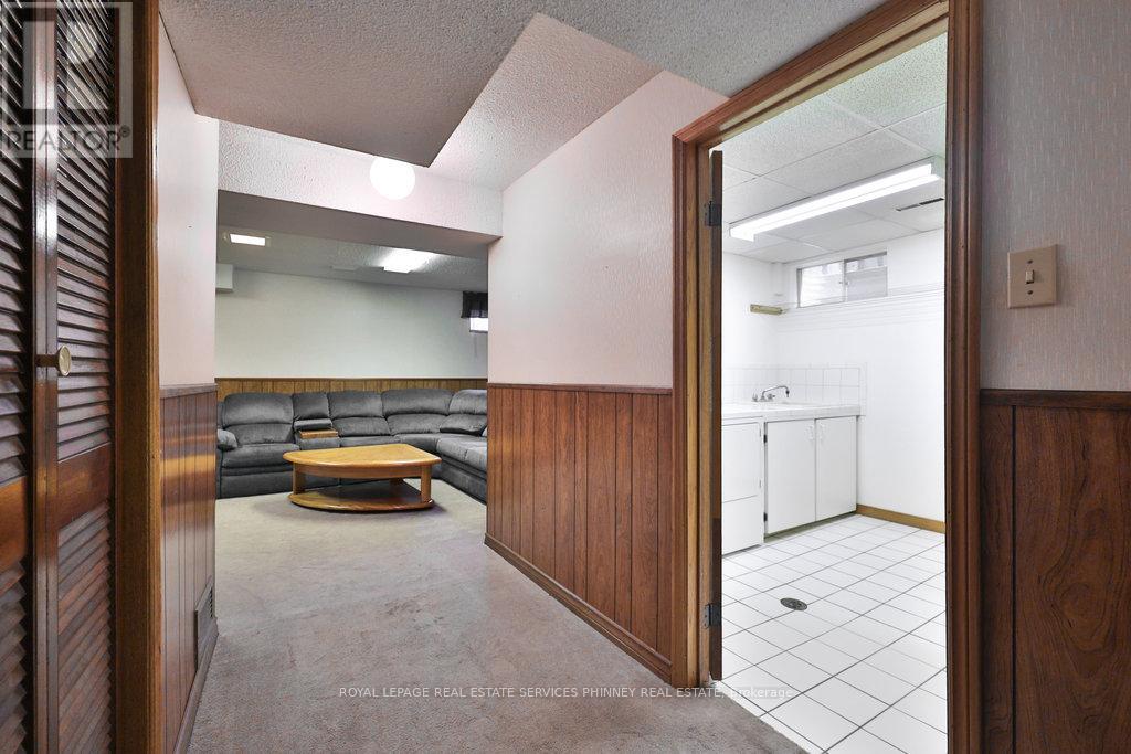 4269 Poltava Crescent, Mississauga, Ontario  L4W 3B9 - Photo 35 - W12554654