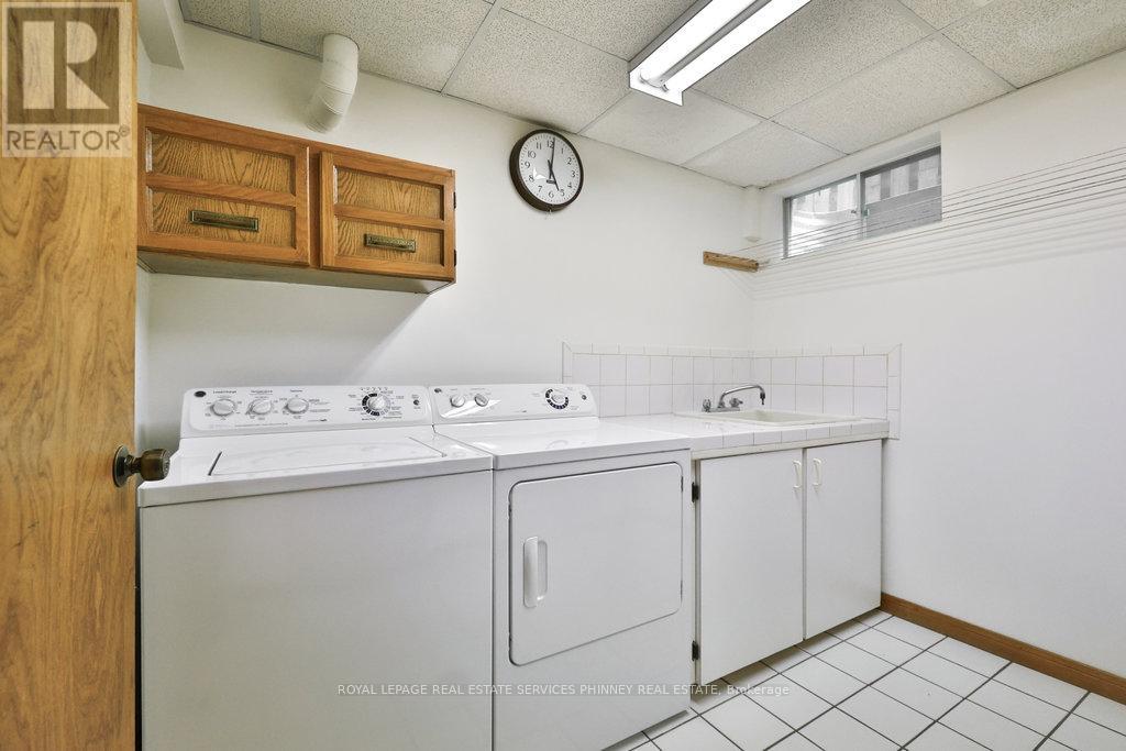 4269 Poltava Crescent, Mississauga, Ontario  L4W 3B9 - Photo 36 - W12554654