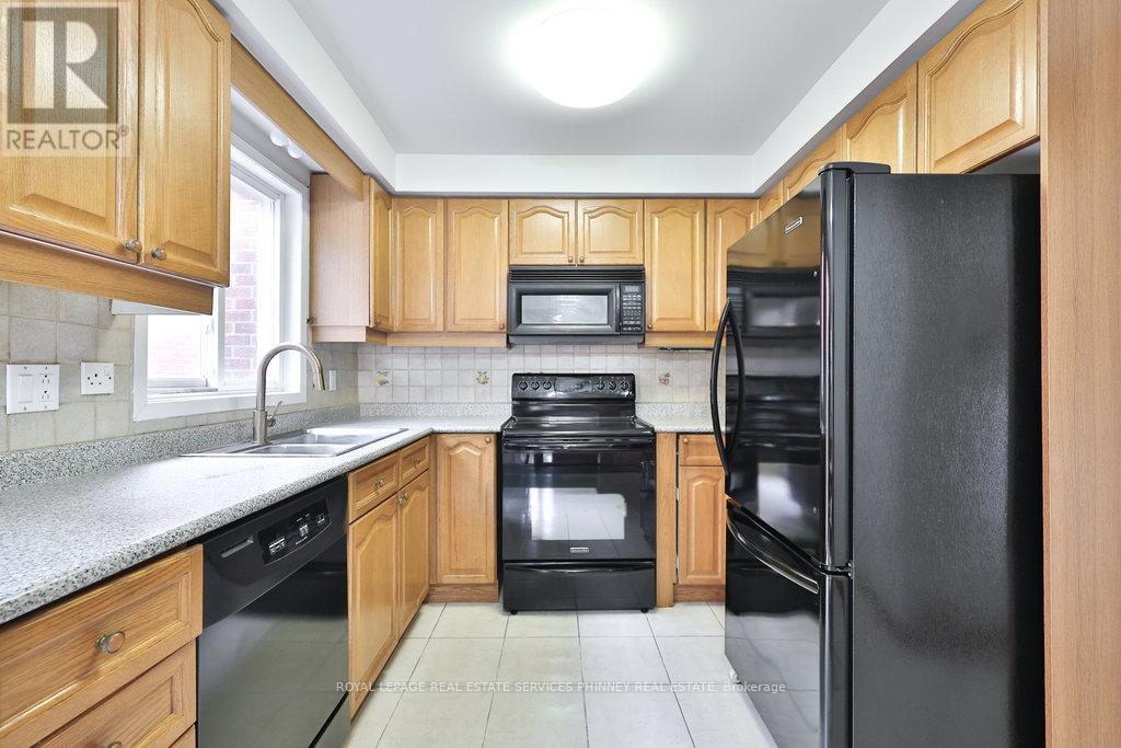 4269 Poltava Crescent, Mississauga, Ontario  L4W 3B9 - Photo 8 - W12554654