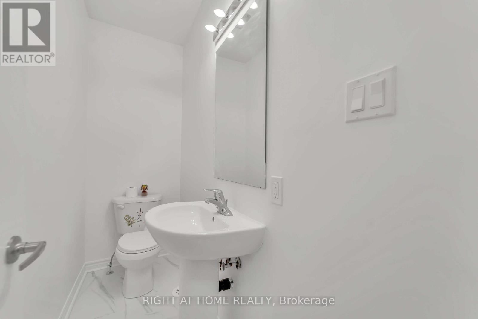 45 - 65 Armdale Road E, Mississauga, Ontario  L4Z 0C7 - Photo 21 - W12554668