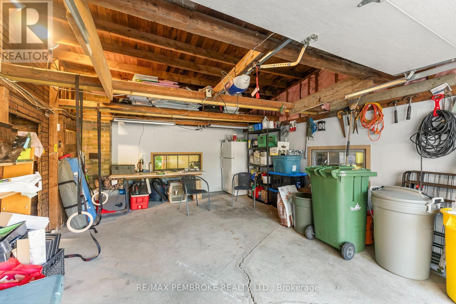 570 Eganville Road, Pembroke, Ontario K8A 4E9 - Photo 43 - X12409847