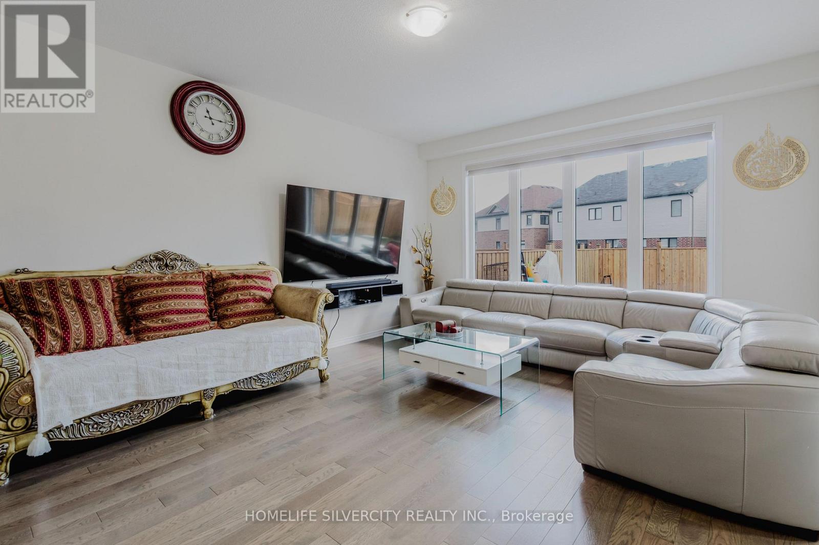 256 Bedrock Drive, Hamilton, Ontario  L8J 0M2 - Photo 10 - X12554516