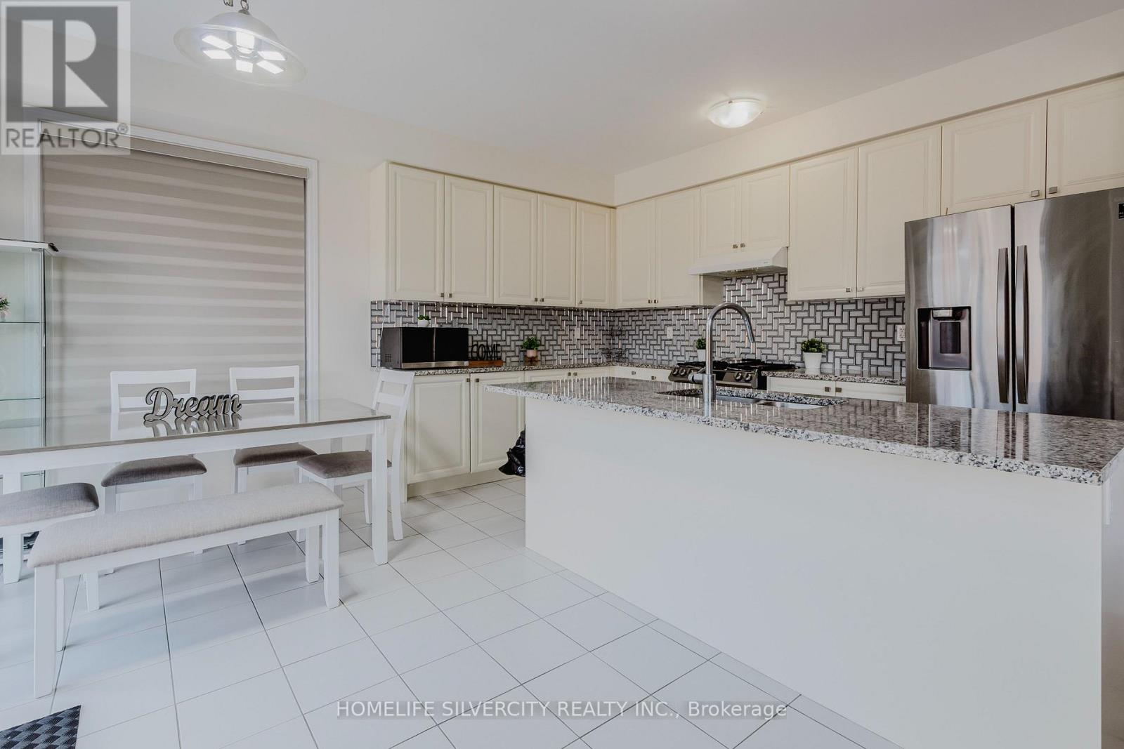 256 Bedrock Drive, Hamilton, Ontario  L8J 0M2 - Photo 13 - X12554516