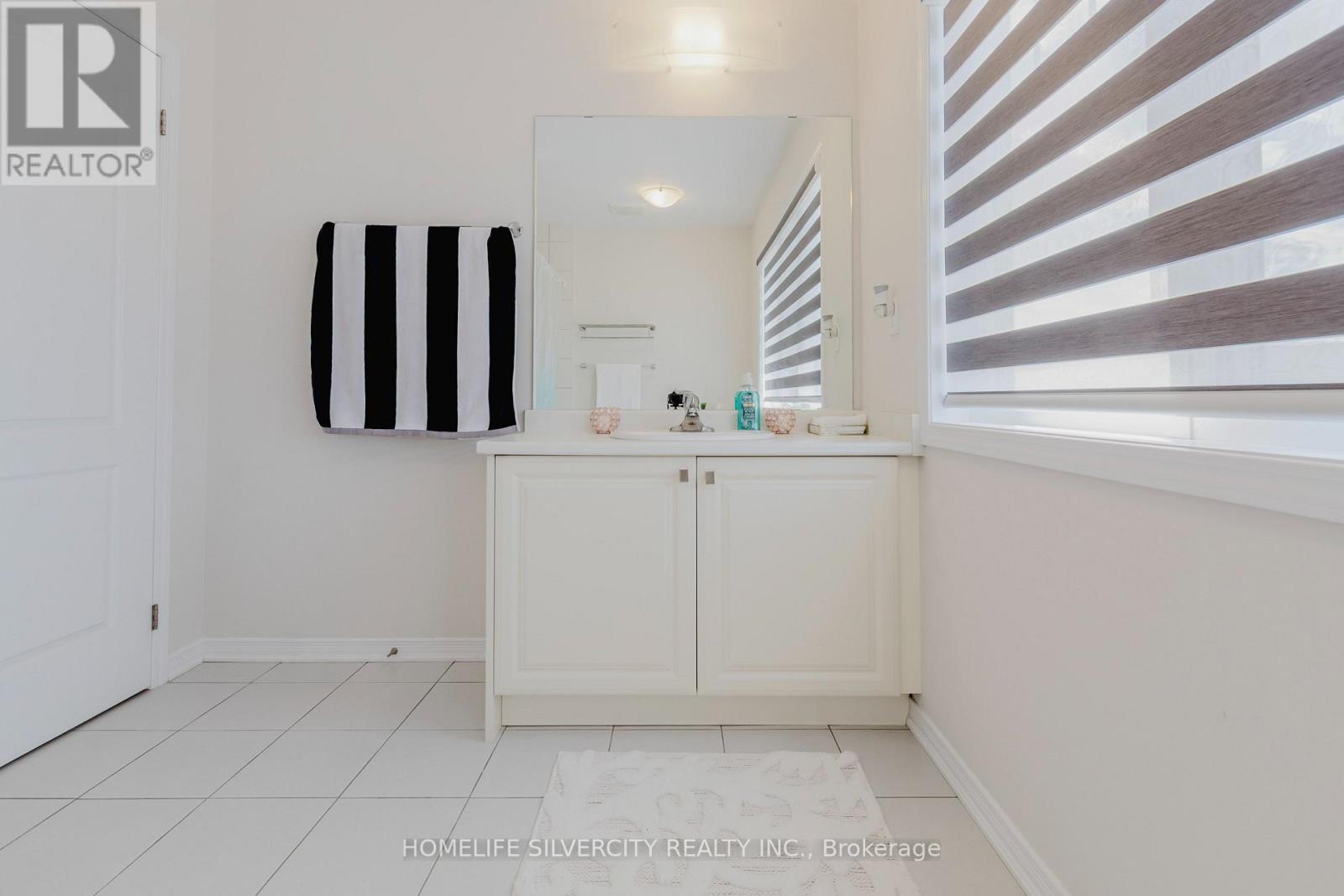 256 Bedrock Drive, Hamilton, Ontario  L8J 0M2 - Photo 24 - X12554516