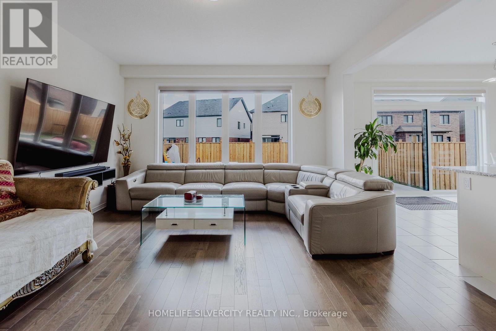 256 Bedrock Drive, Hamilton, Ontario  L8J 0M2 - Photo 9 - X12554516