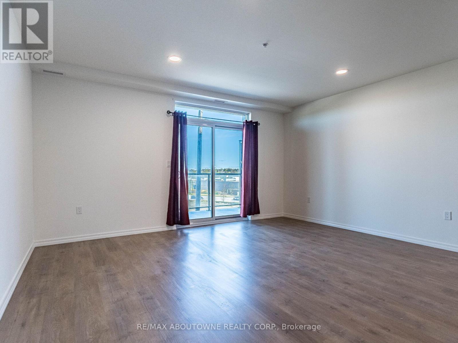 401 - 1098 Paisley Road, Guelph, Ontario  N1K 0E3 - Photo 13 - X12554560