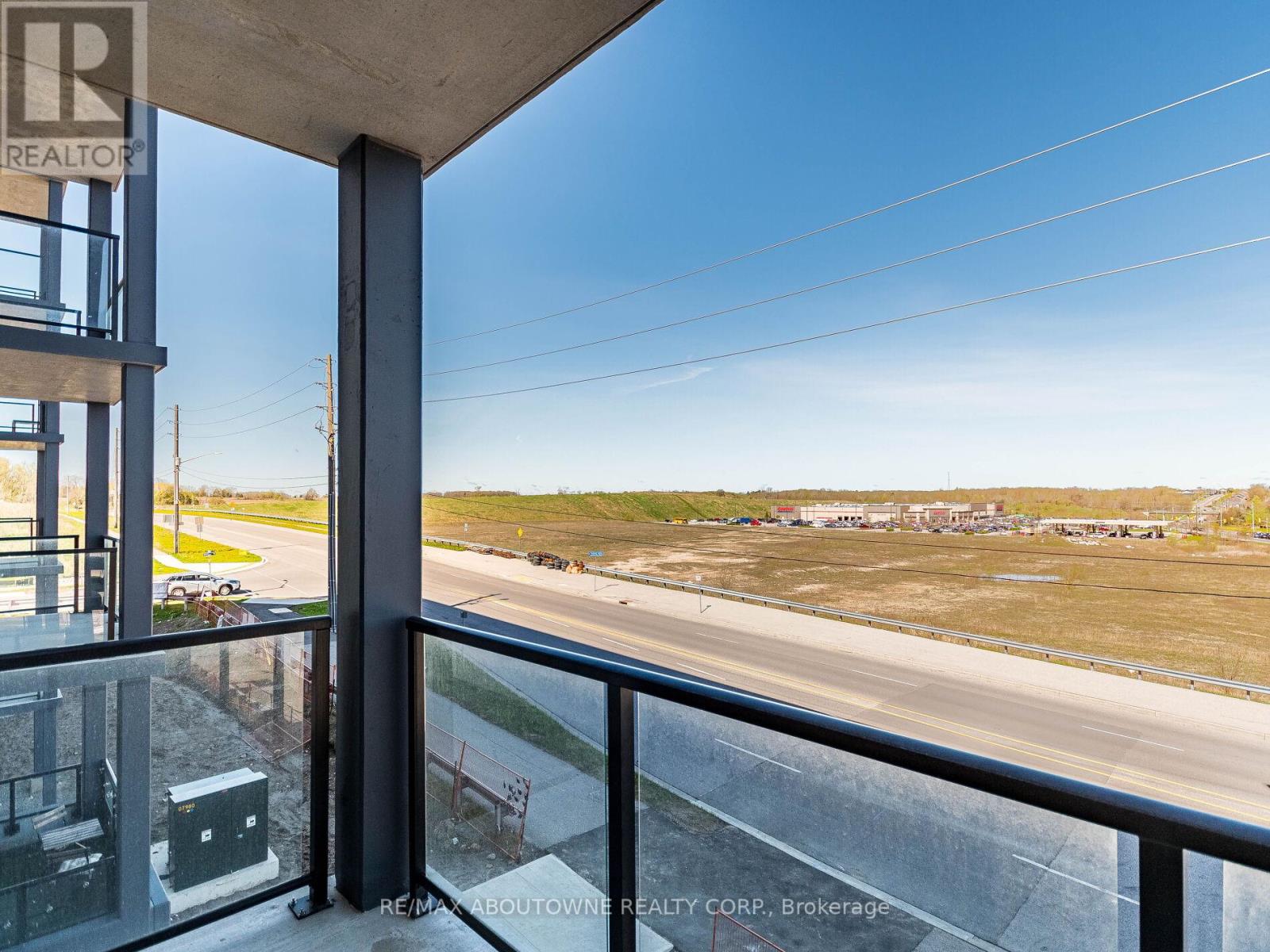 401 - 1098 Paisley Road, Guelph, Ontario  N1K 0E3 - Photo 30 - X12554560