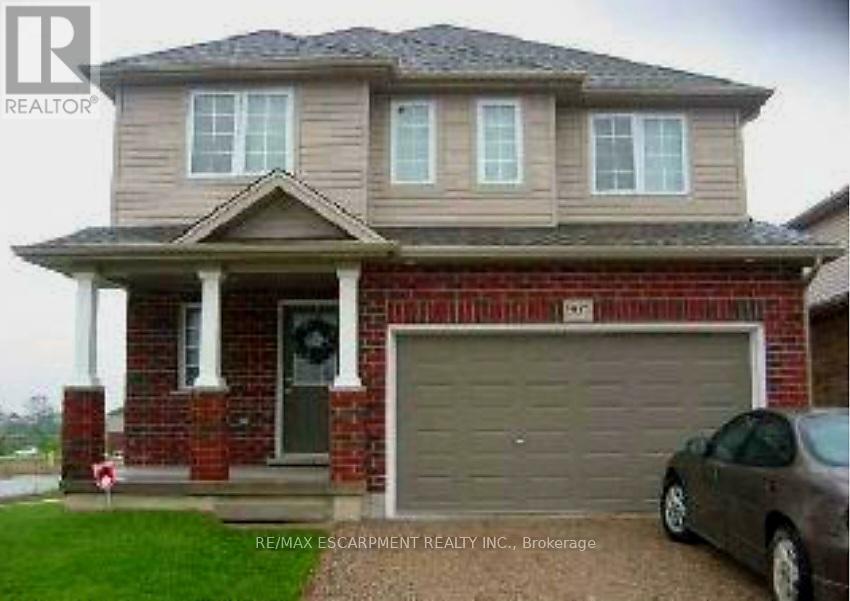 907 FRONTENAC CRESCENT, Woodstock, Ontario