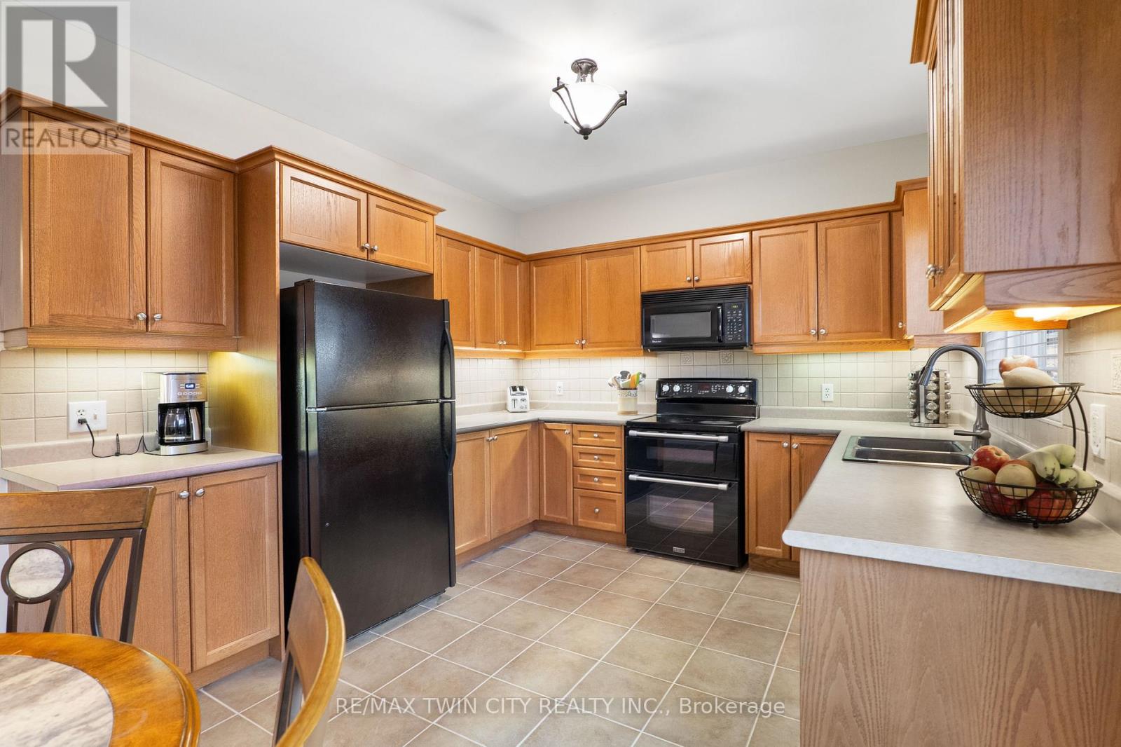 224 Ridgemere Court, Kitchener, Ontario  N2P 2V5 - Photo 20 - X12554662