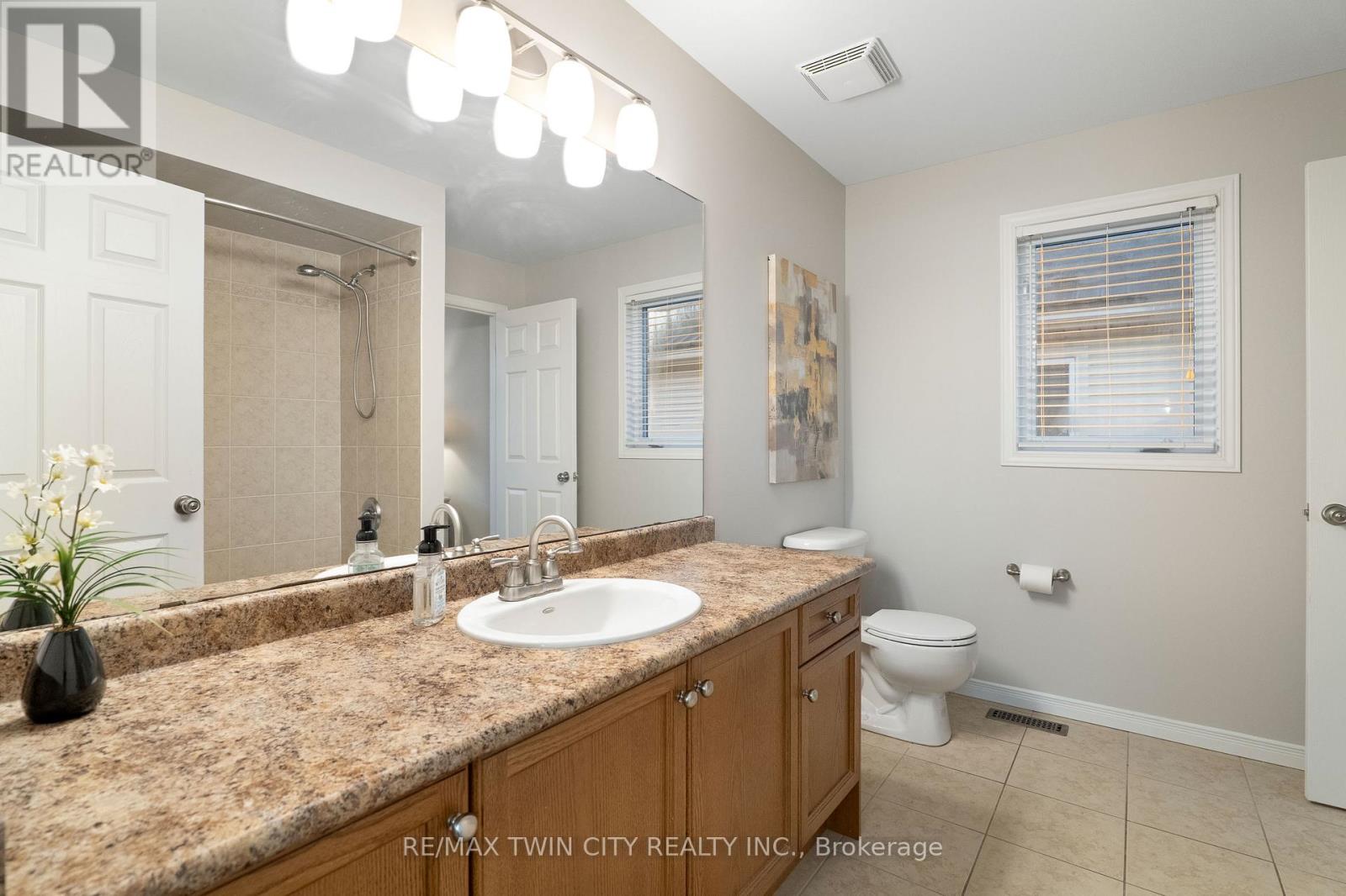 224 Ridgemere Court, Kitchener, Ontario  N2P 2V5 - Photo 35 - X12554662