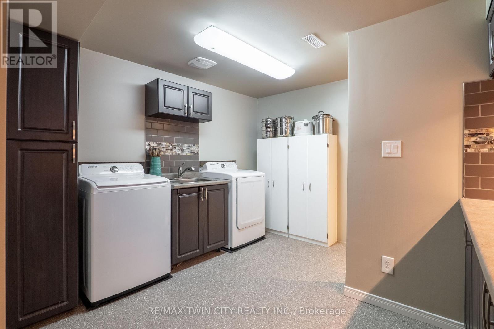 224 Ridgemere Court, Kitchener, Ontario  N2P 2V5 - Photo 40 - X12554662