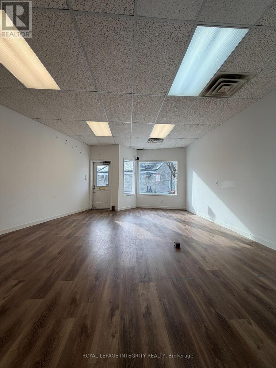 4 - 75 Elgin Street W, Arnprior, Ontario  K7S 3T9 - Photo 5 - X12486737