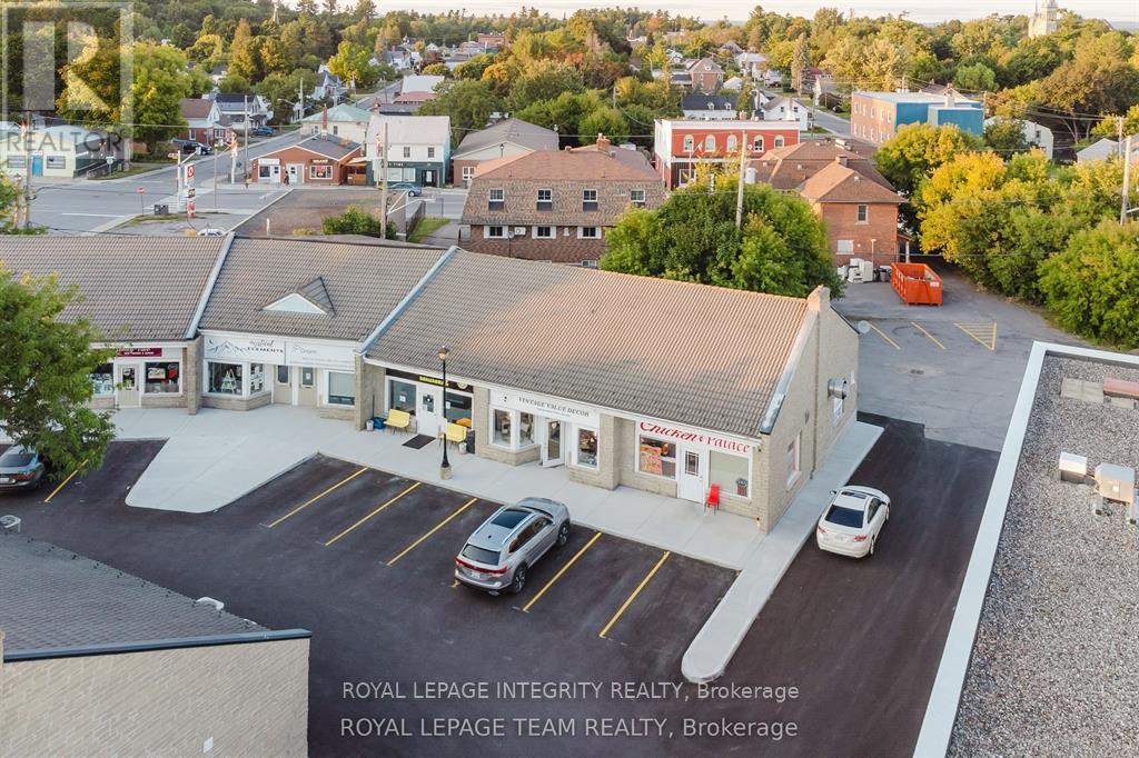 4 - 75 Elgin Street W, Arnprior, Ontario  K7S 3T9 - Photo 3 - X12486737