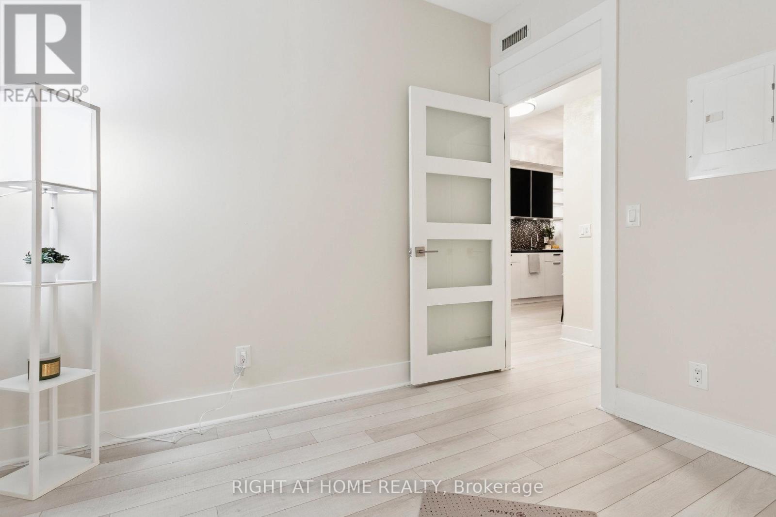 311 - 32 Davenport Road, Toronto, Ontario  M5R 1H3 - Photo 31 - C12554734