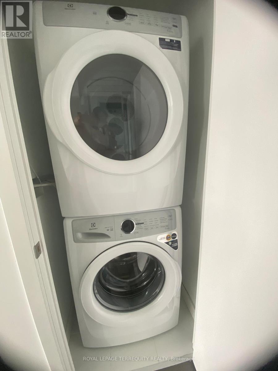 2701 - 7 Golden Lion Heights, Toronto, Ontario  M2M 0C1 - Photo 10 - C12554752