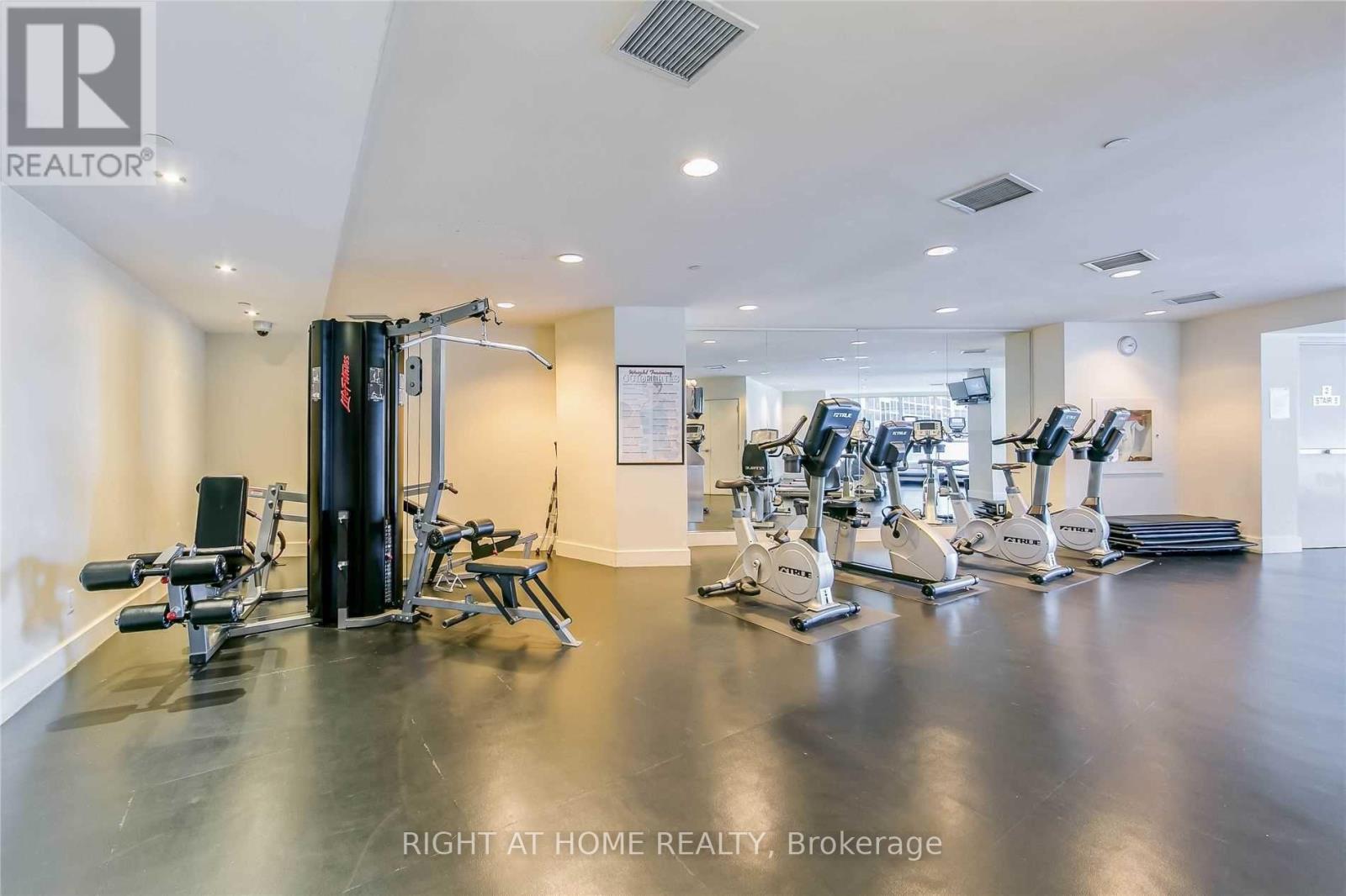 2408 - 208 Queens Quay W, Toronto, Ontario  M5J 2Y5 - Photo 14 - C12554772