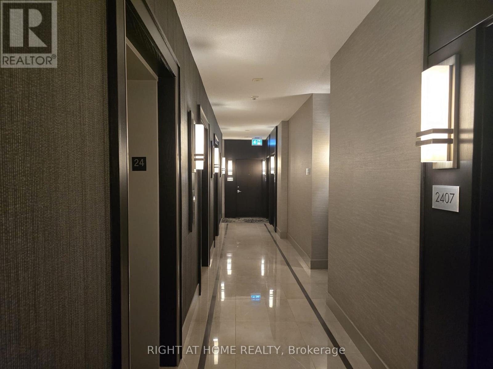 2408 - 208 Queens Quay W, Toronto, Ontario  M5J 2Y5 - Photo 6 - C12554772