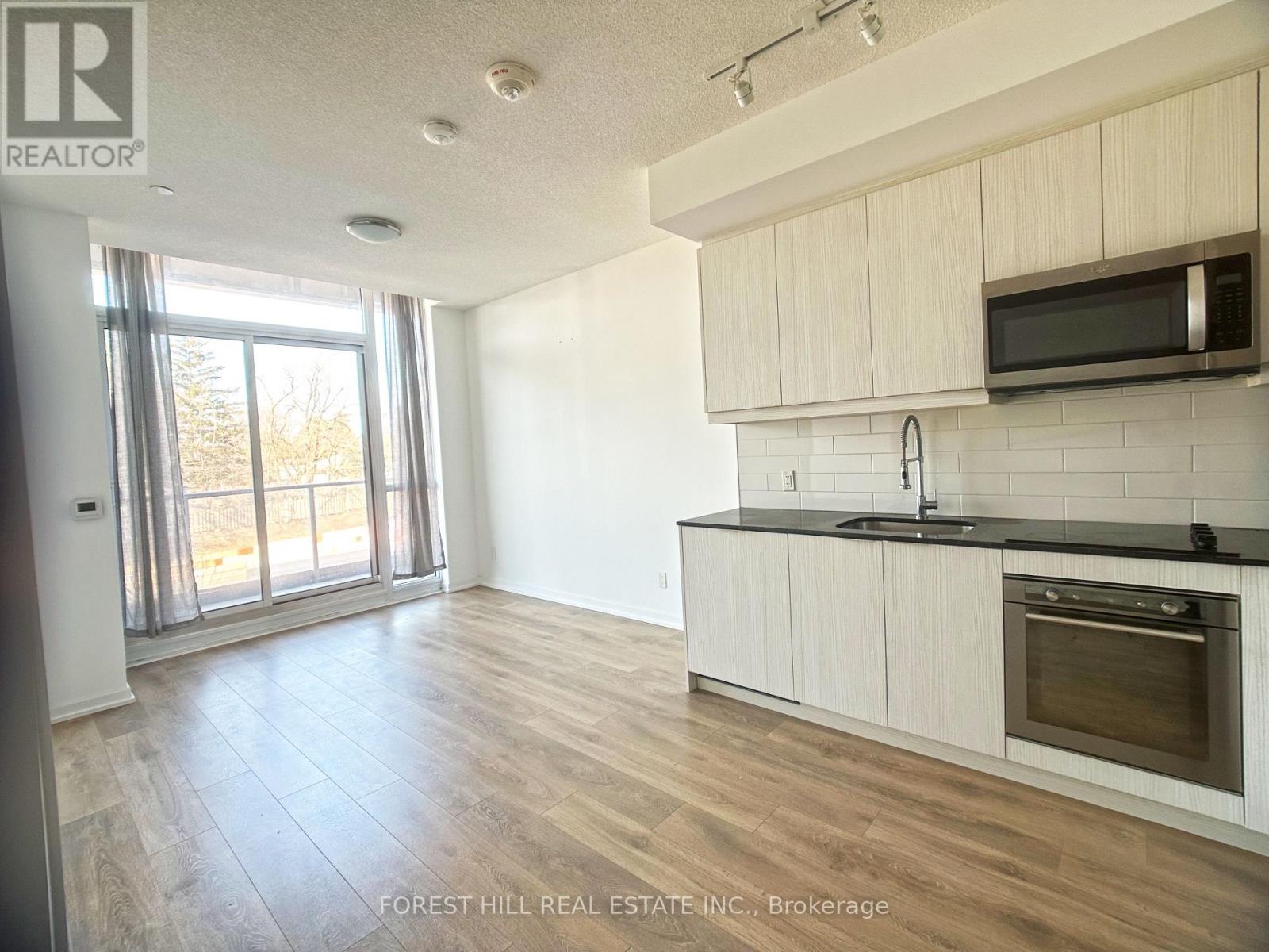 A08 - 36 FOREST MANOR ROAD, Toronto, Ontario