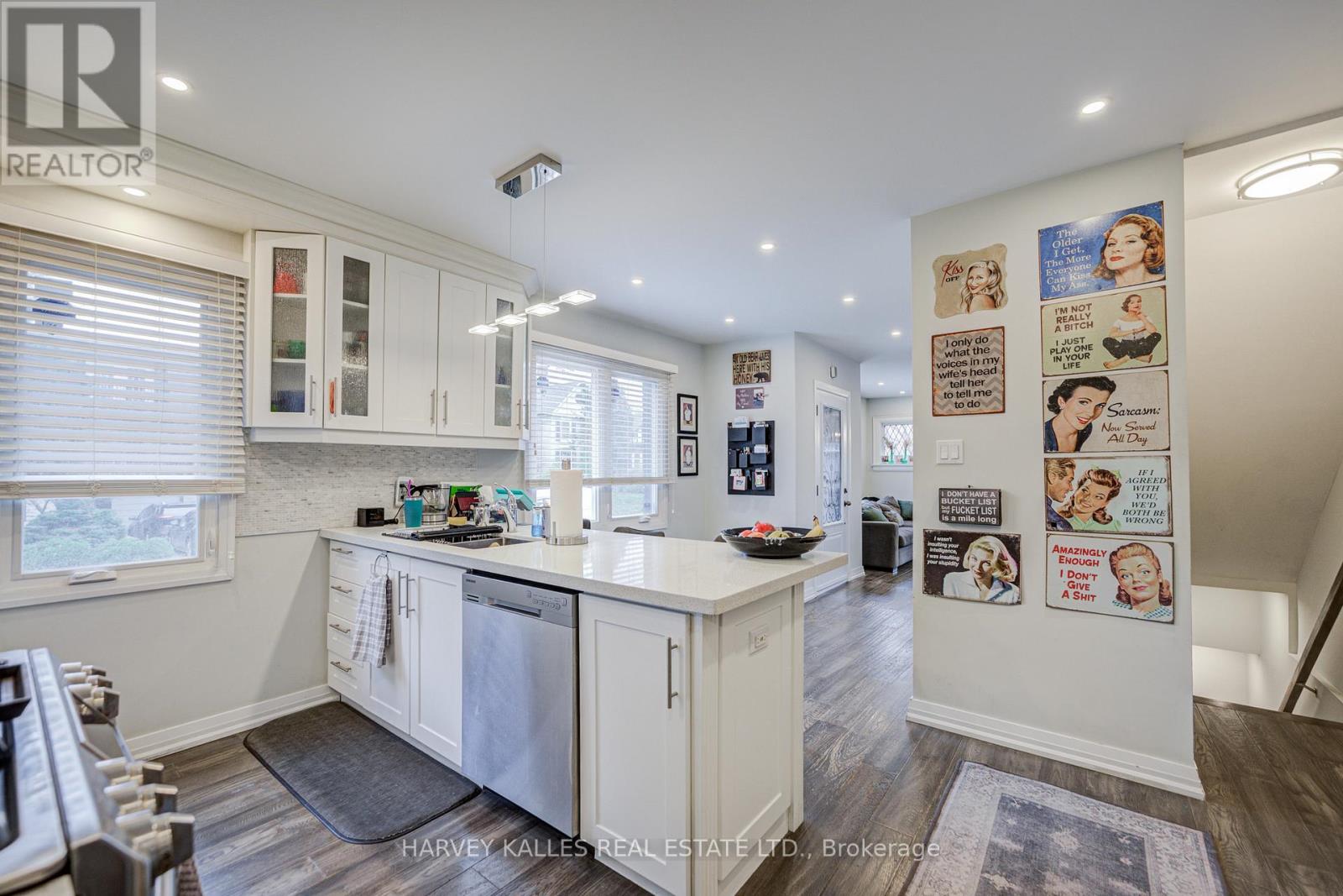 1 Belle Ayre Boulevard, Toronto, Ontario  M4S 2P6 - Photo 17 - C12554802