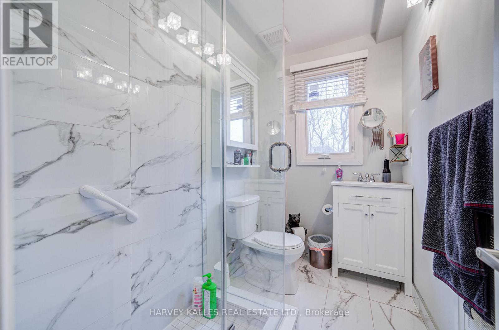 1 Belle Ayre Boulevard, Toronto, Ontario  M4S 2P6 - Photo 33 - C12554802