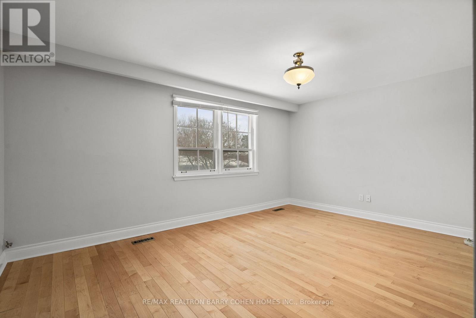 371 Woodsworth Road, Toronto, Ontario  M2L 2T8 - Photo 17 - C12554804