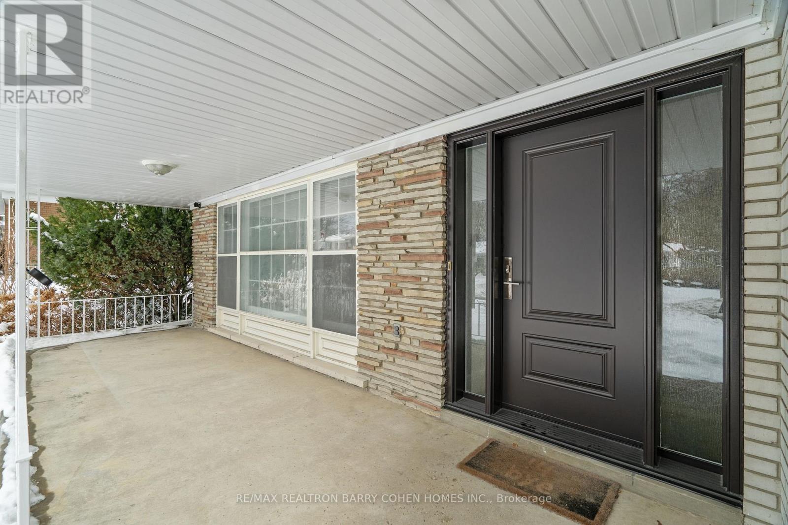 371 Woodsworth Road, Toronto, Ontario  M2L 2T8 - Photo 3 - C12554804